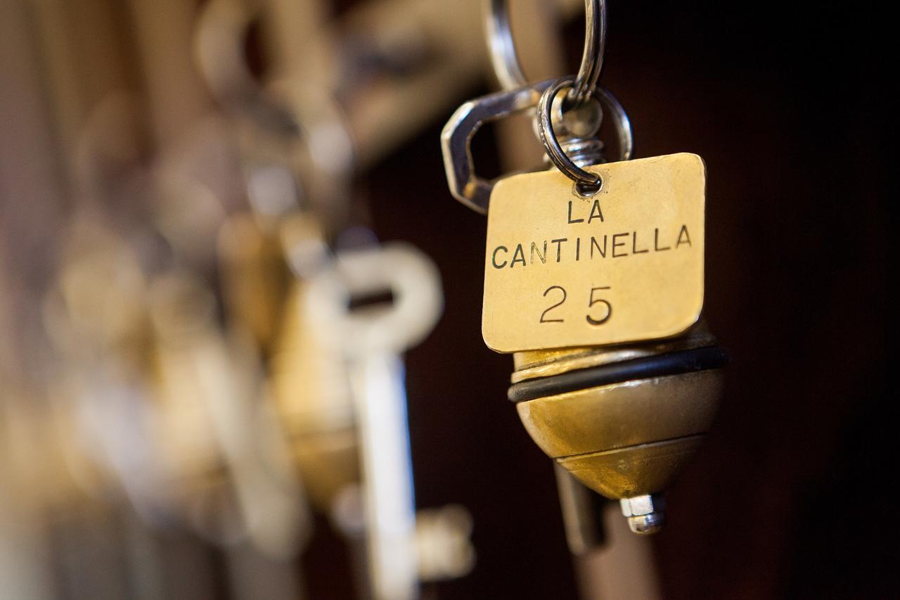La Cantinella Ostra Екстериор снимка